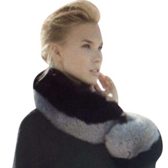 Belle Fare Black/Grey Cashmere With Fox Trim Coat - Picture 13 of 15